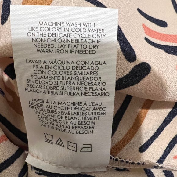 Cabi Marni Blouse Top 4162 V-Neck Chiffon Boho Career Beige Abstract Medium NWT - Picture 7 of 7